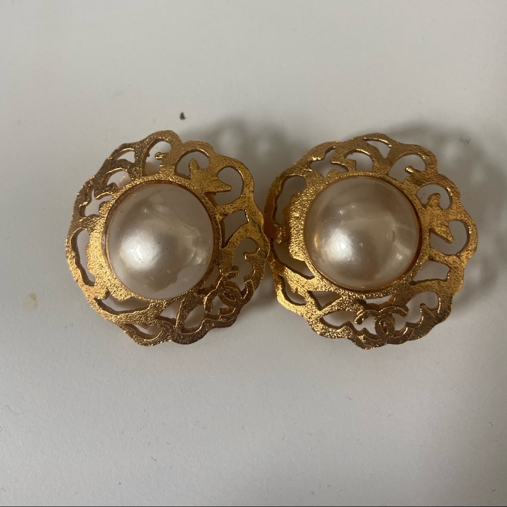 CHANEL Authentic Vintage Earrings
